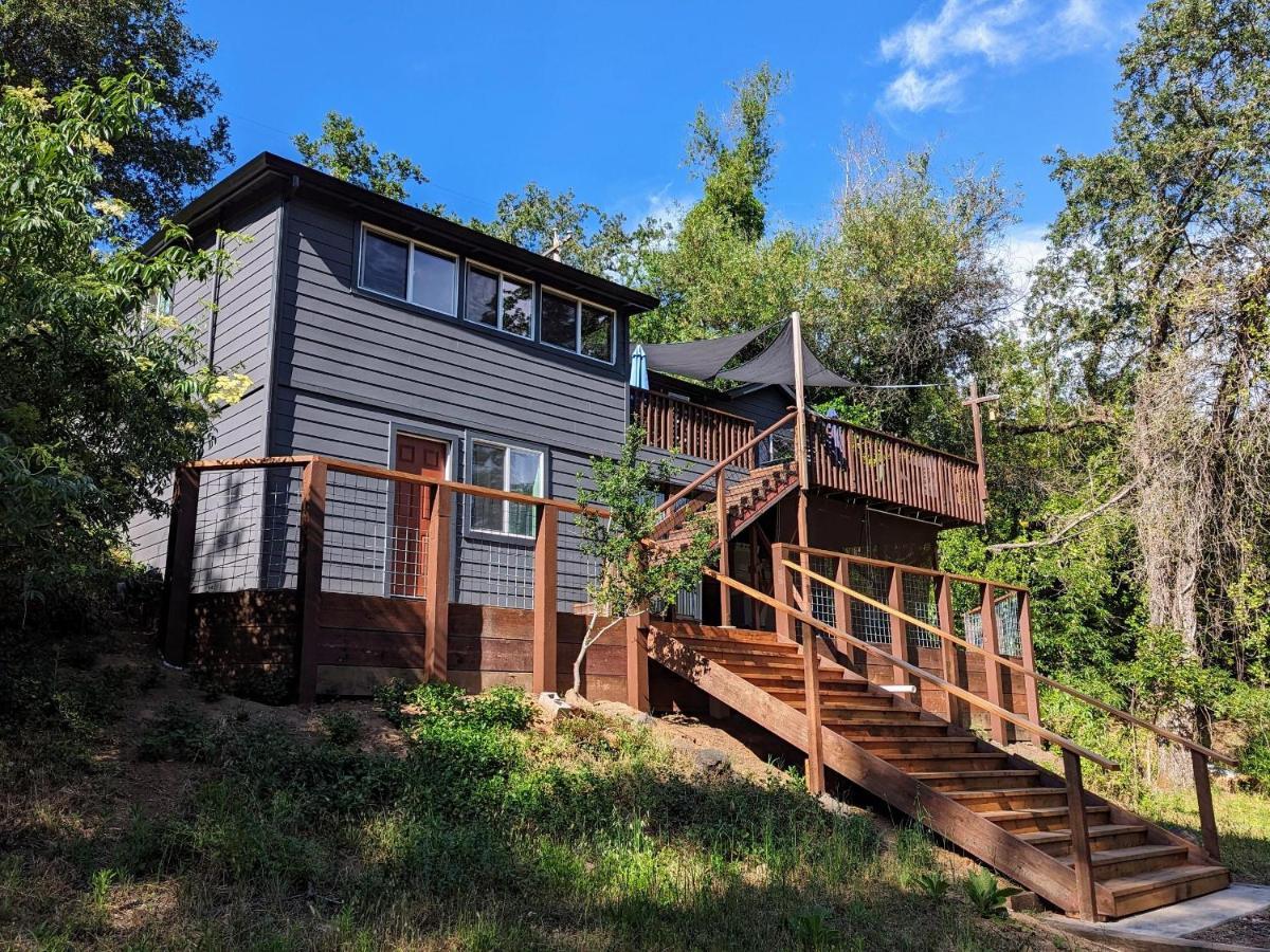 Rivers Breeze Relaxing Riverside Cabin With Private Suite Kayaks Хийлдсбърг Екстериор снимка